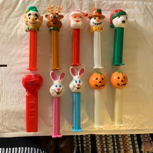 10 Assorted Holiday Pez Dispensers Used